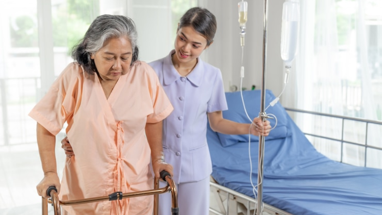 Benefits Of Working In Aged Care | IHNA Blog